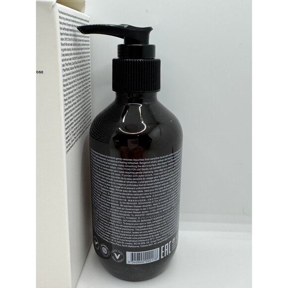 Grown Alchemist facial cleanser. 6.76 fl oz I’ve got 1300./200 ml - Picture 3 of 3